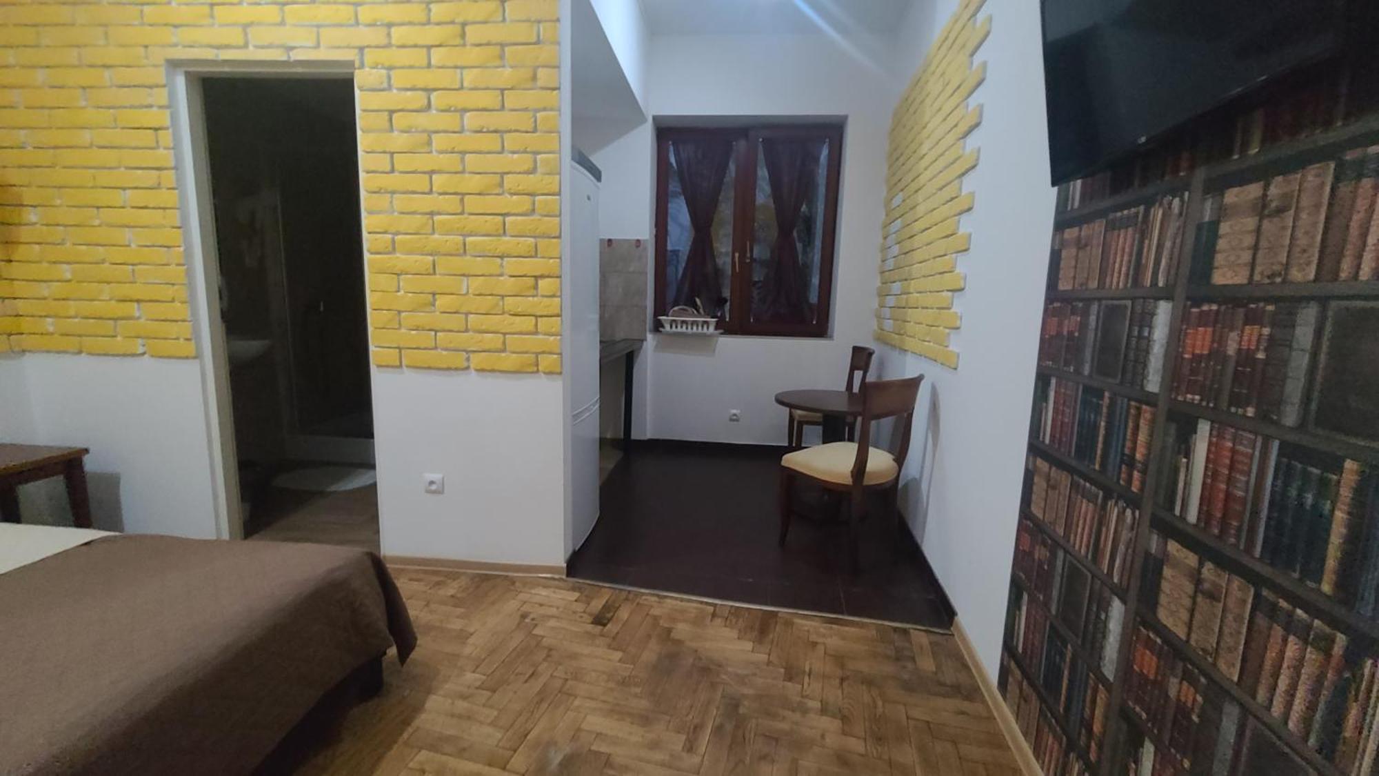 Lorf Hostel&Coffee Красков Екстериор снимка
