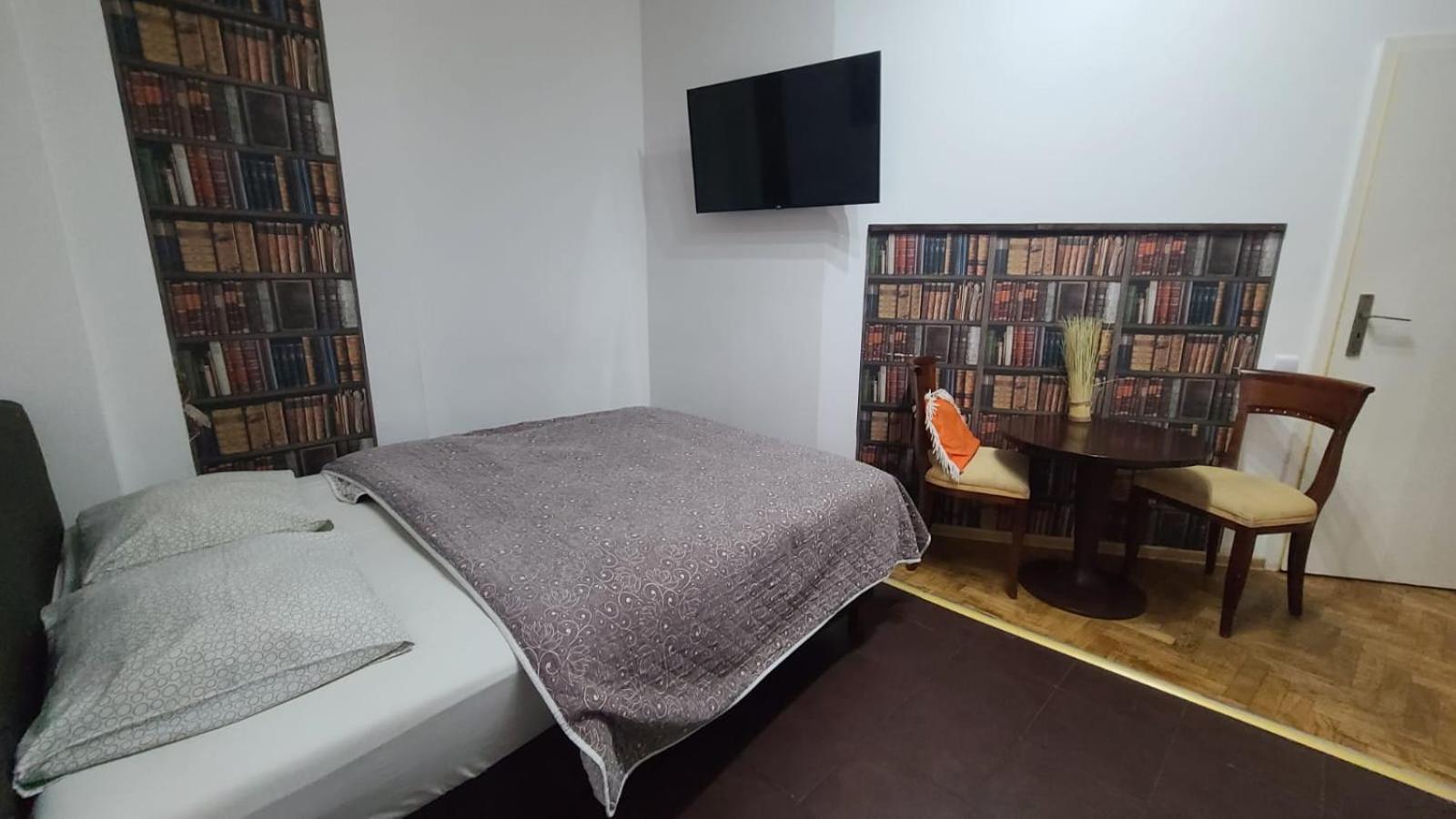 Lorf Hostel&Coffee Красков Екстериор снимка