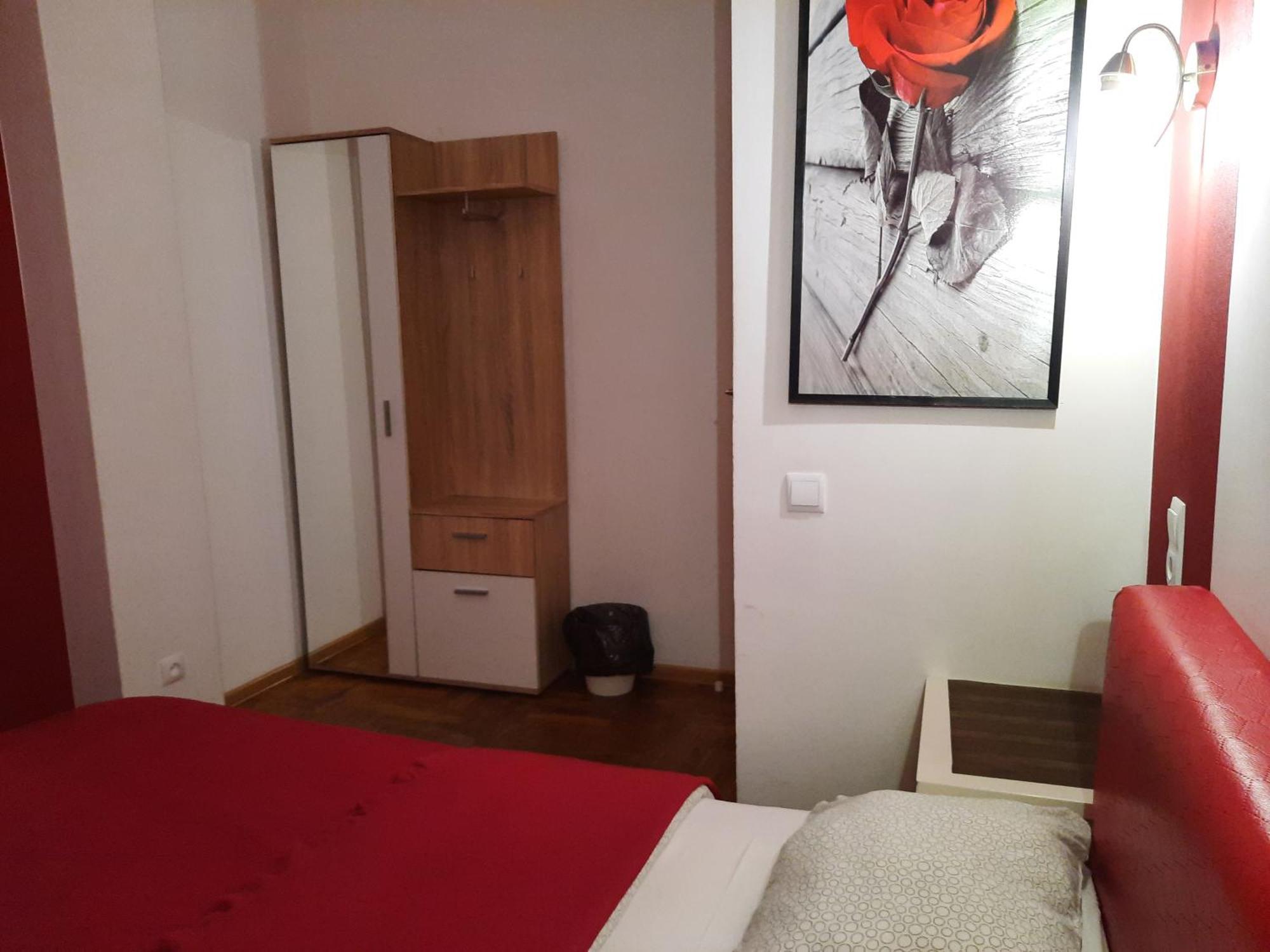 Lorf Hostel&Coffee Красков Екстериор снимка